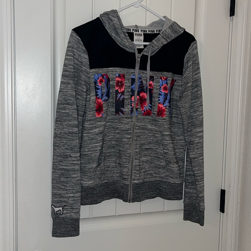 Medium VS PINK jacket with hood